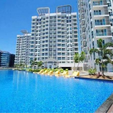 Condo In Mactan Newtown With Pool And Beach Access Lapu-Lapu City Exterior foto