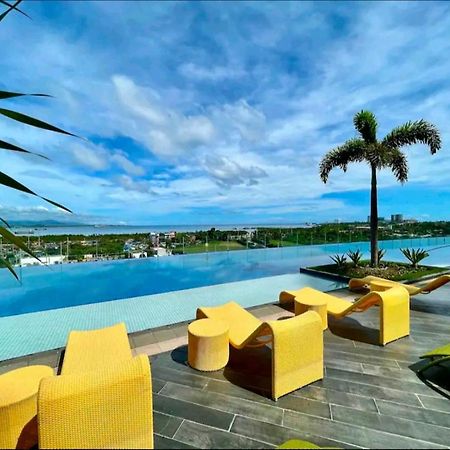 Mactan Newtown Condo With Pool Access Lapu-Lapu City Exterior foto