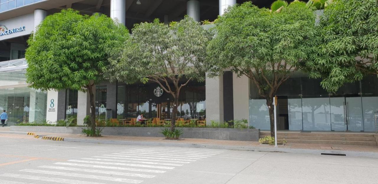 Mactan Newtown Condo With Pool Access Lapu-Lapu City Exterior foto
