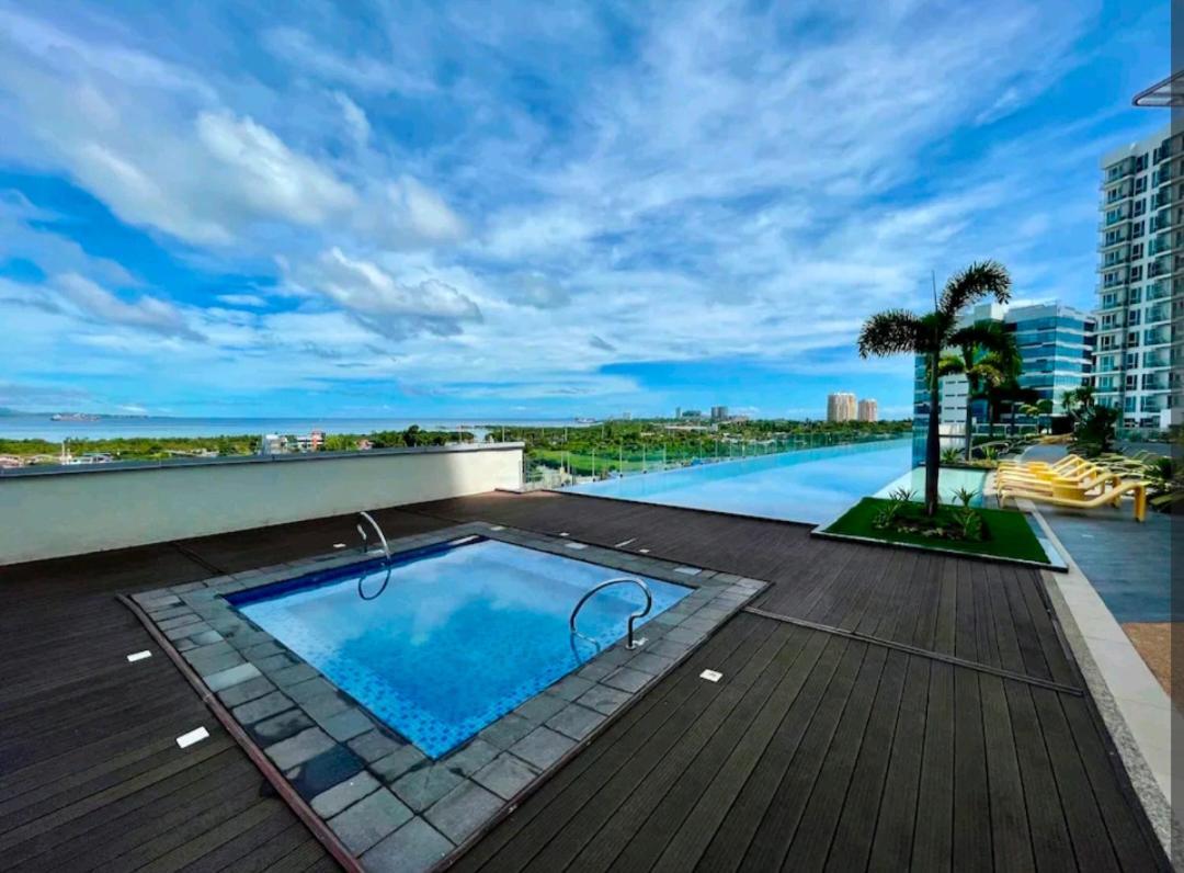 Condo In Mactan Newtown With Pool And Beach Access Lapu-Lapu City Zimmer foto